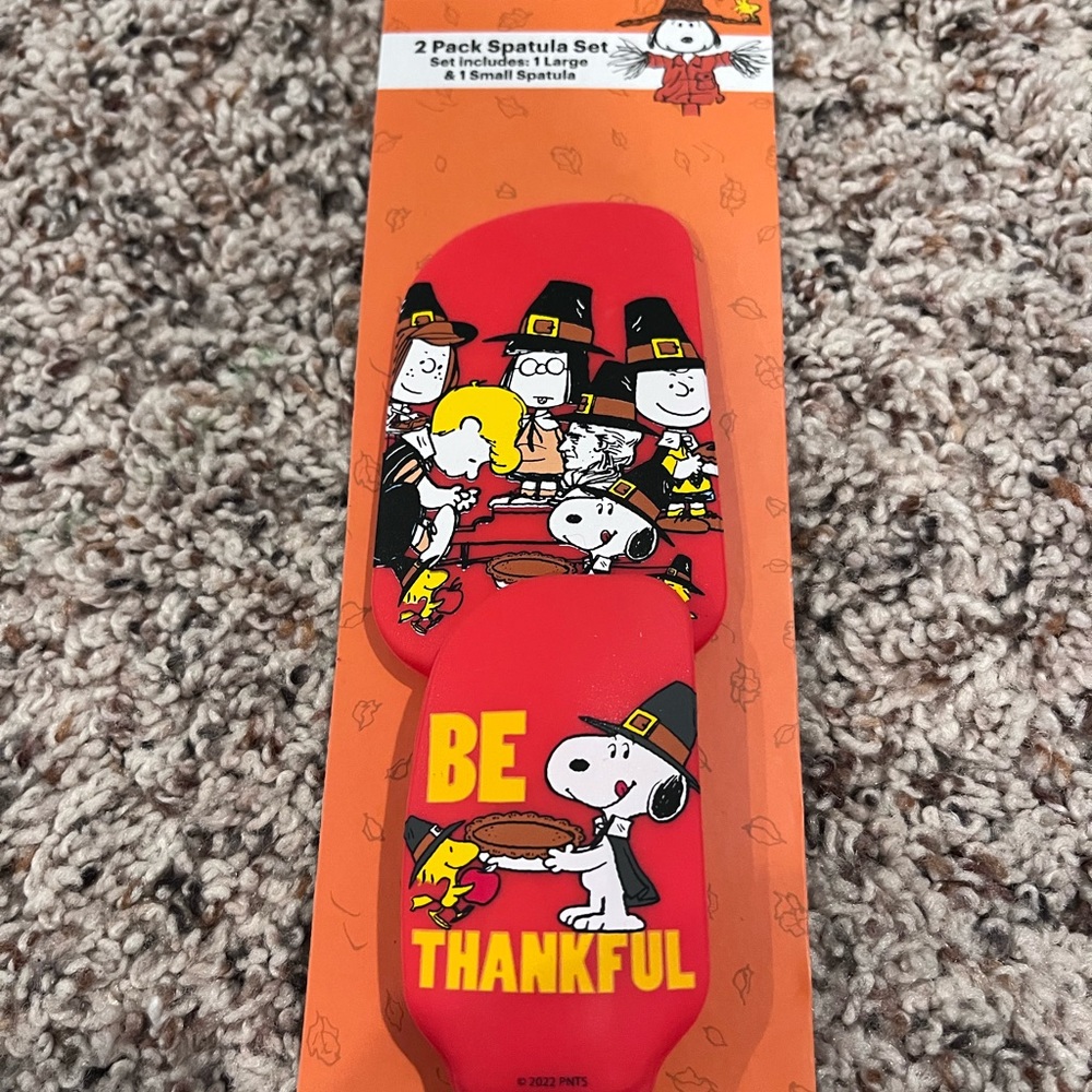 PEANUTS Thanksgiving CHARLIE  & GANG SNOOPY & WOODSTOCK Be Thankful Spatula Set